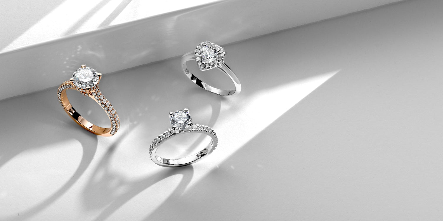 Round Cut Engagement Rings