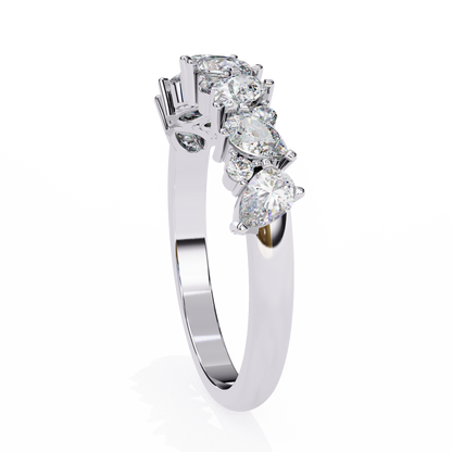 Pear and Round Diamond Band
White Glod